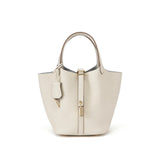 ÉLISE TASCHE
